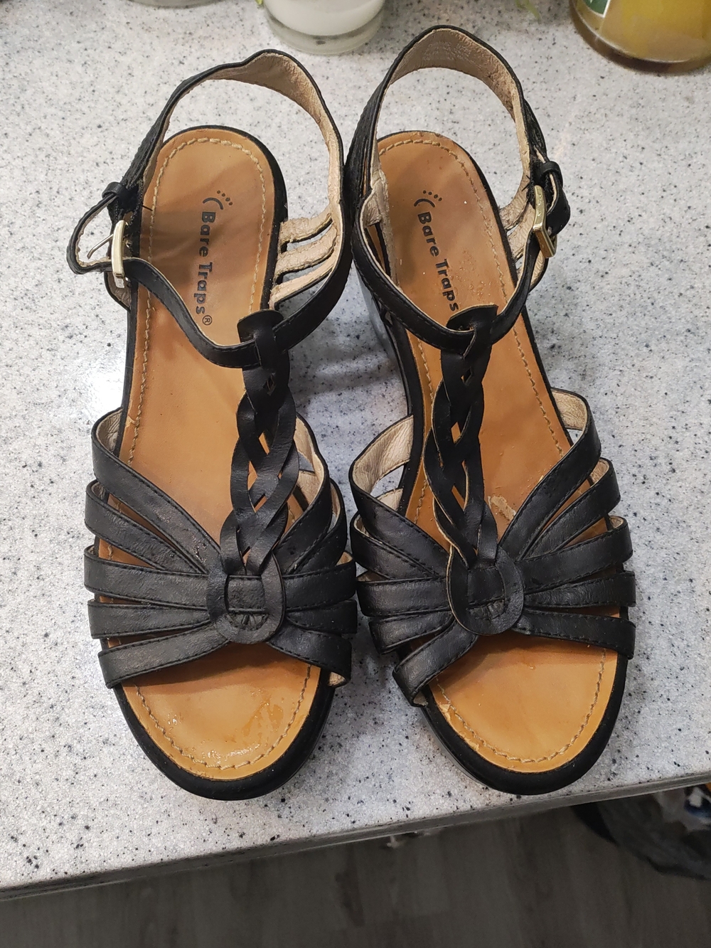 BareTraps Black Braided T-Strap Casual 🌞Sandals
